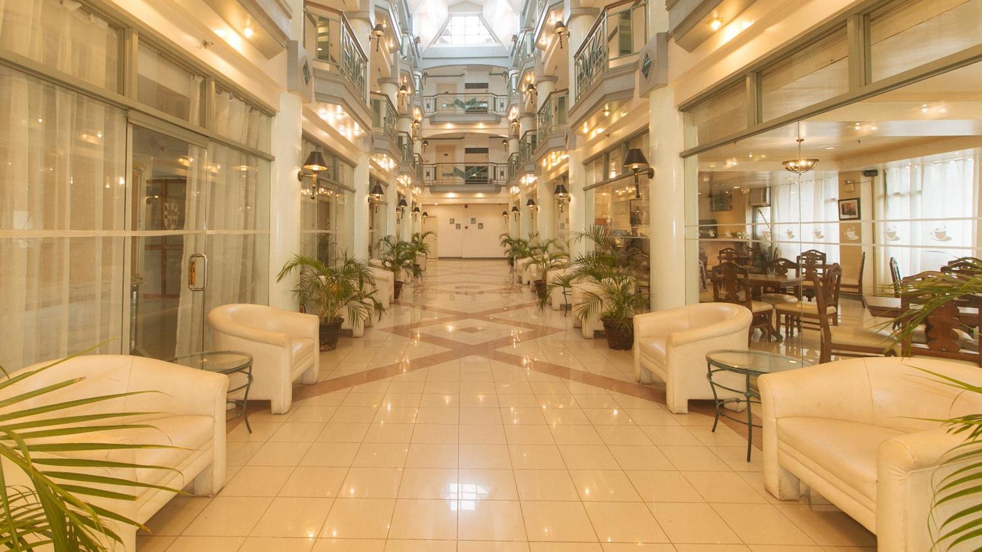 Royal Am Rei Hotel By Reddoorz Bacolod Luaran gambar