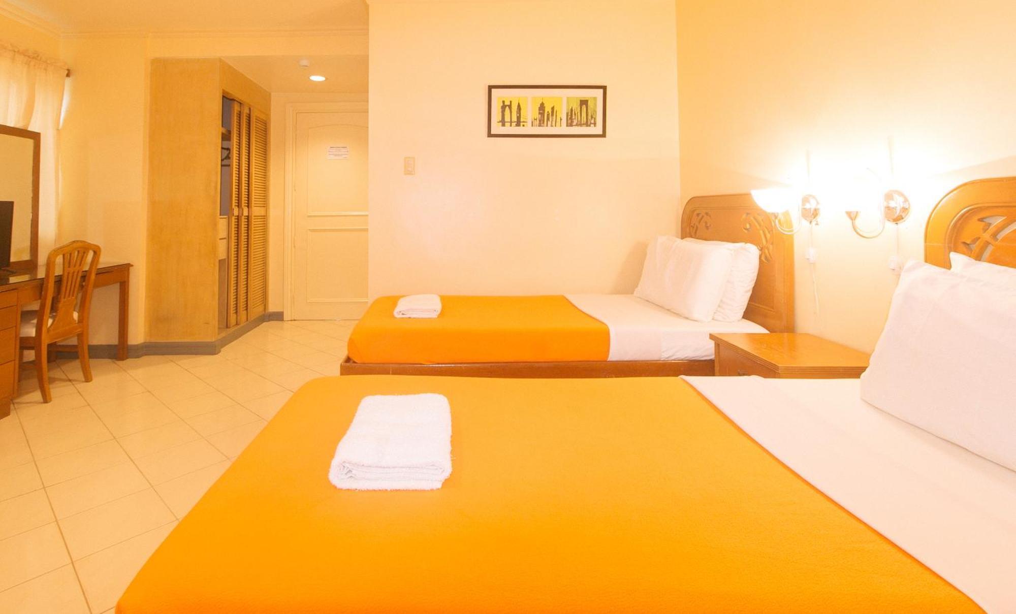 Royal Am Rei Hotel By Reddoorz Bacolod Luaran gambar