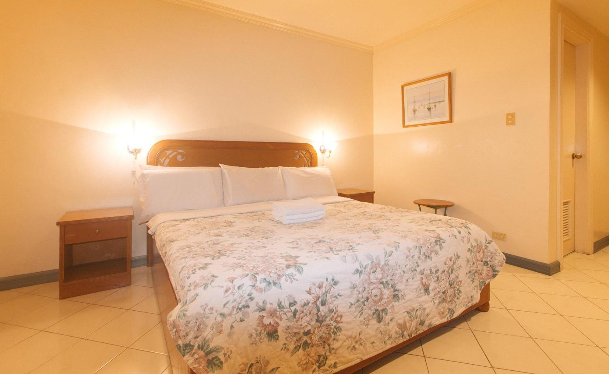 Royal Am Rei Hotel By Reddoorz Bacolod Luaran gambar